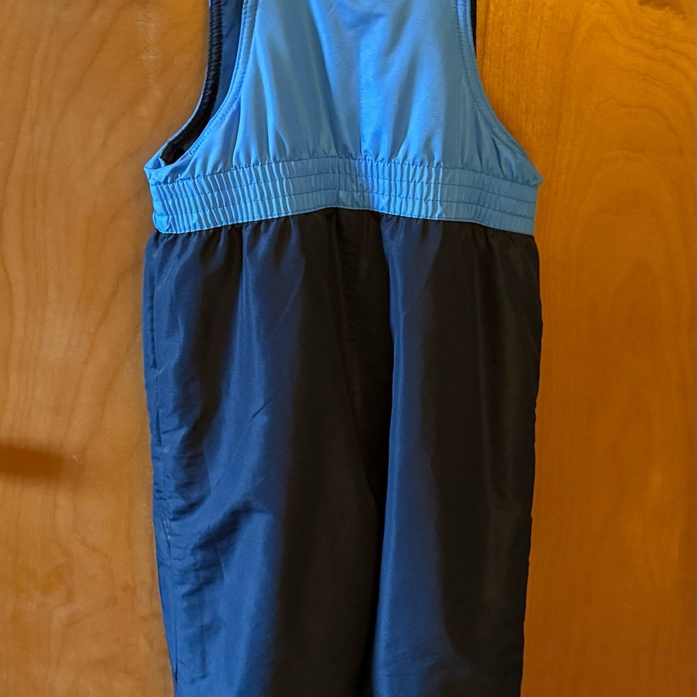 Snow pants sz 8/10. Excellent condition